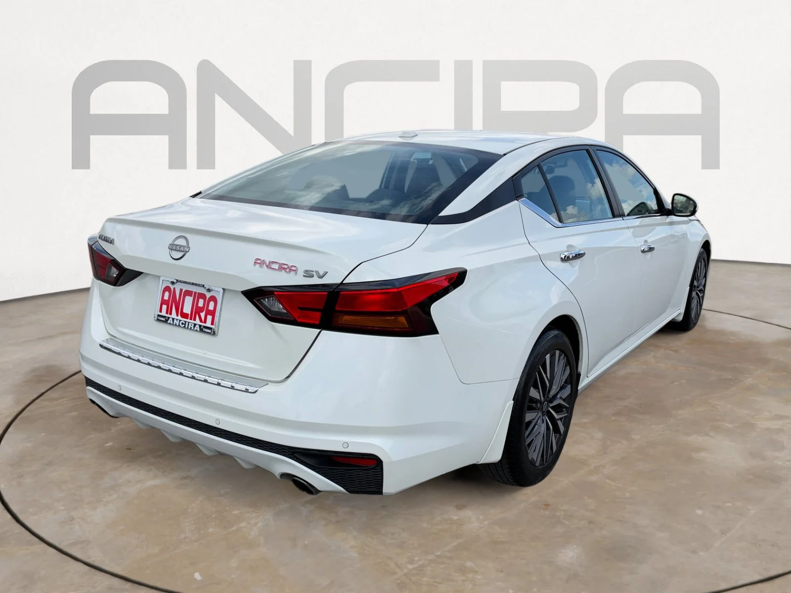 Used 2023 Pearl White Tricoat Nissan 2.5 SV image 11