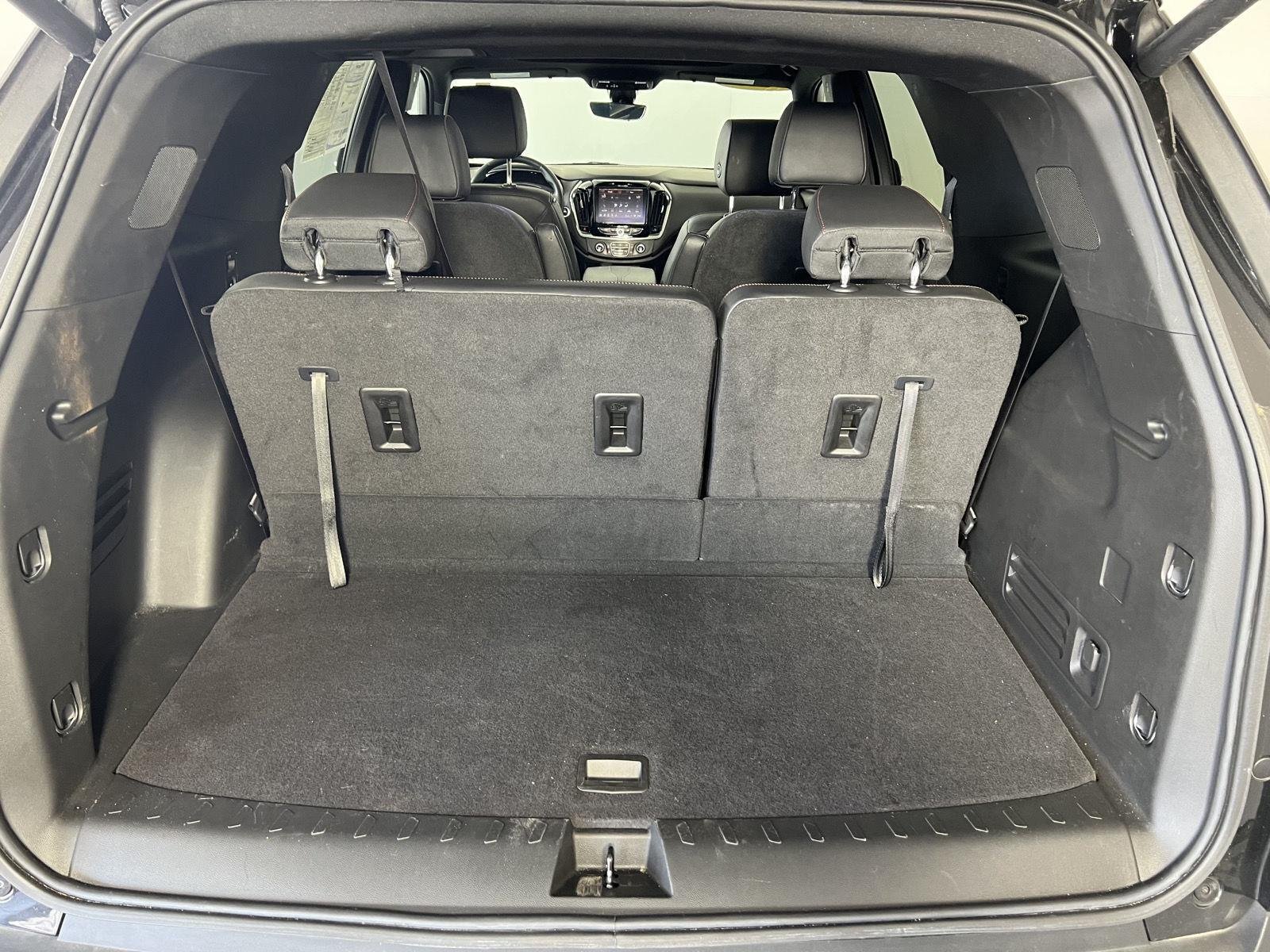 Used 2023 Mosaic Black Metallic Chevrolet RS image 40