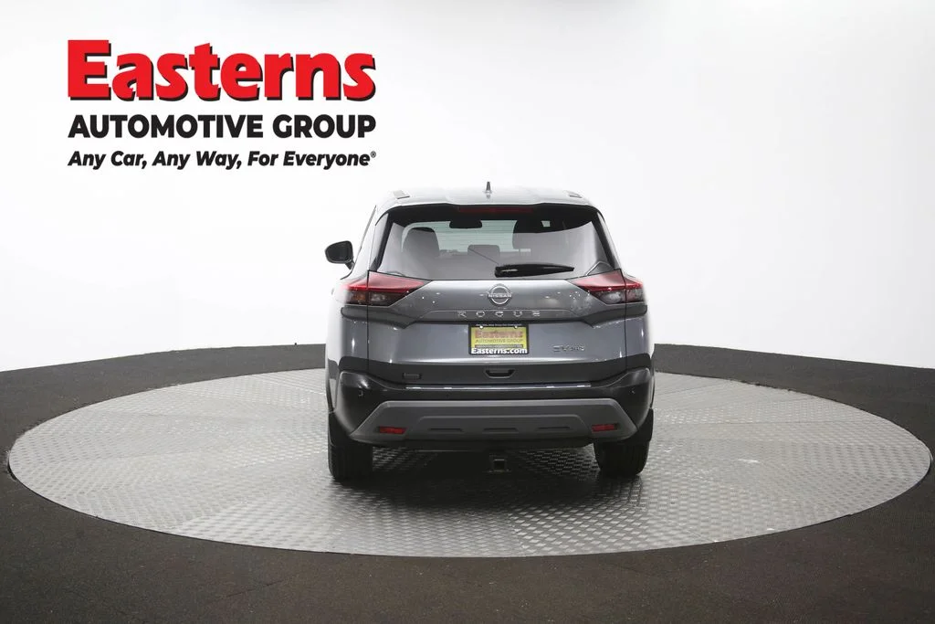Used 2023 Gray Nissan SV image 38