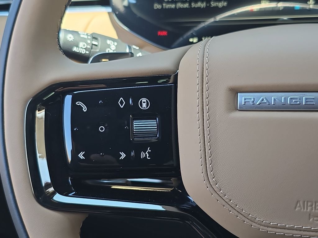 New 2026 Carpathian Grey Land Rover Dynamic SE image 18
