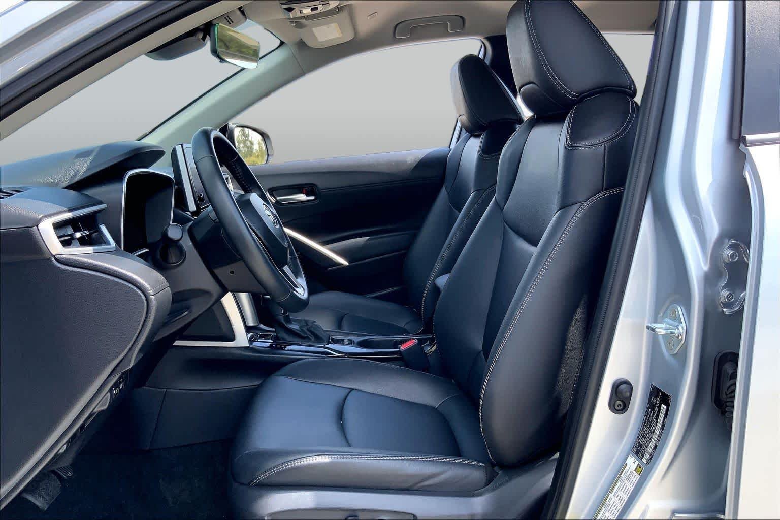Used 2025 Sonic Silver Toyota XLE image 8