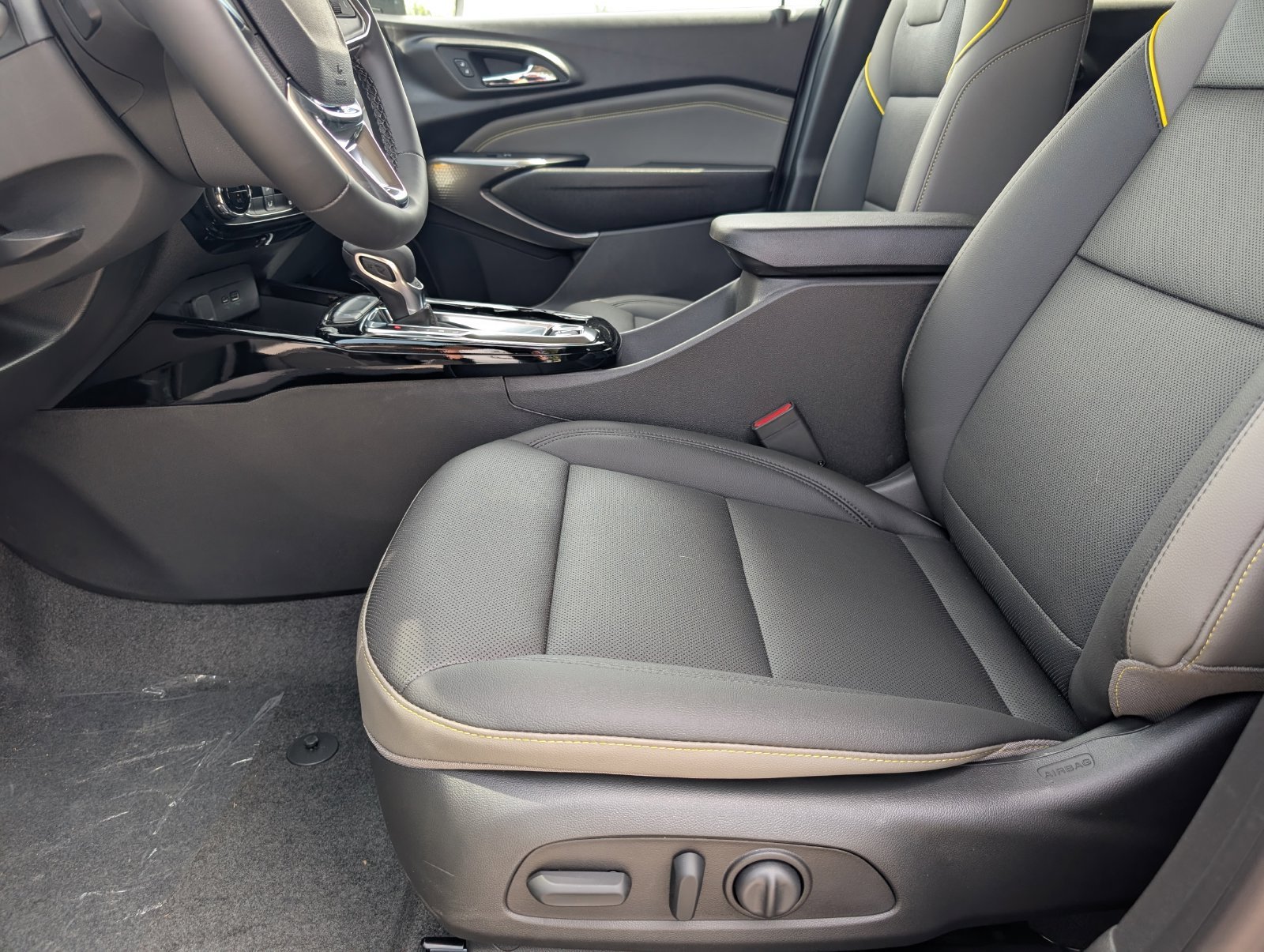 2026 Chevrolet Trax Activ - Photo 7