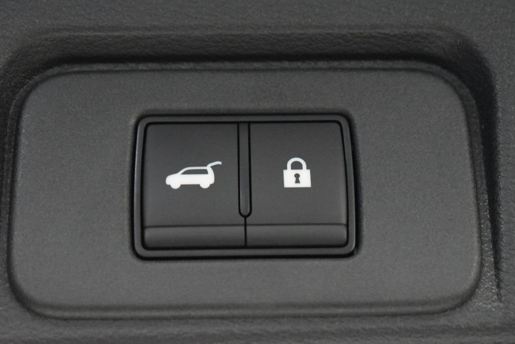 New 2026 Everest White Pearl TriCoat / Super Black Two-tone Nissan Platinum image 39