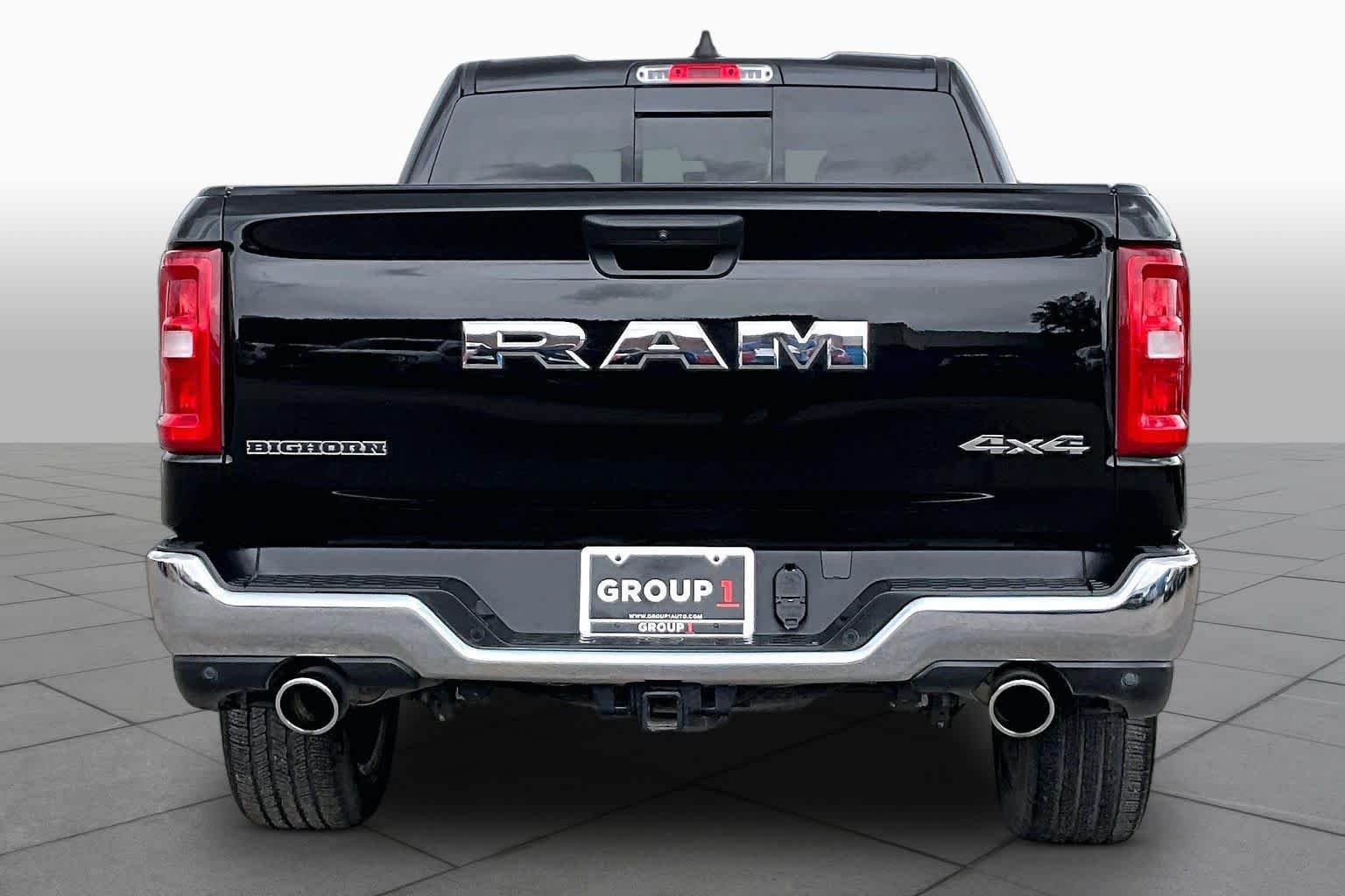 Certified Used 2025 Diamond Black Ram Big Horn image 5