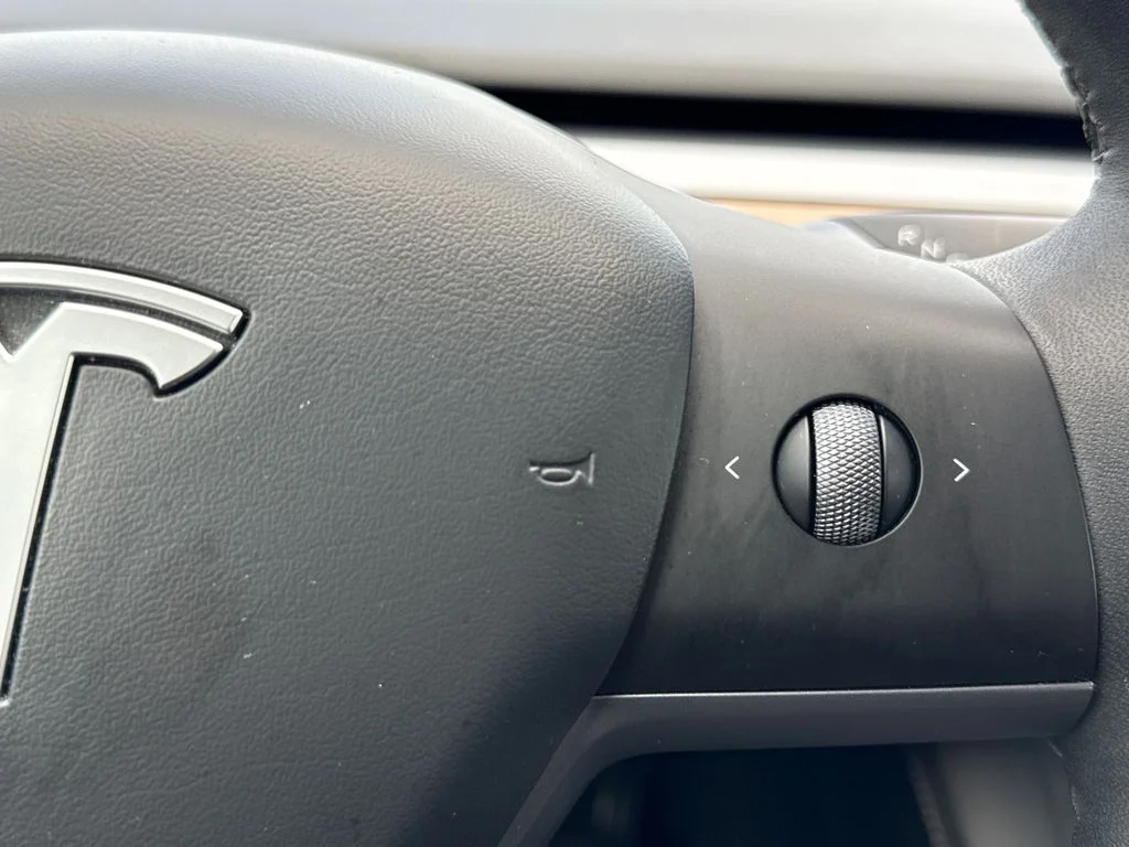 Used 2024  Tesla Long Range image 15