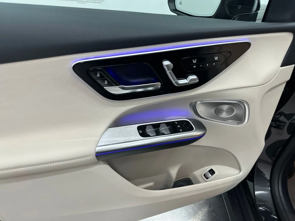 New 2027 Gray Mercedes-Benz GLC 300 image 14