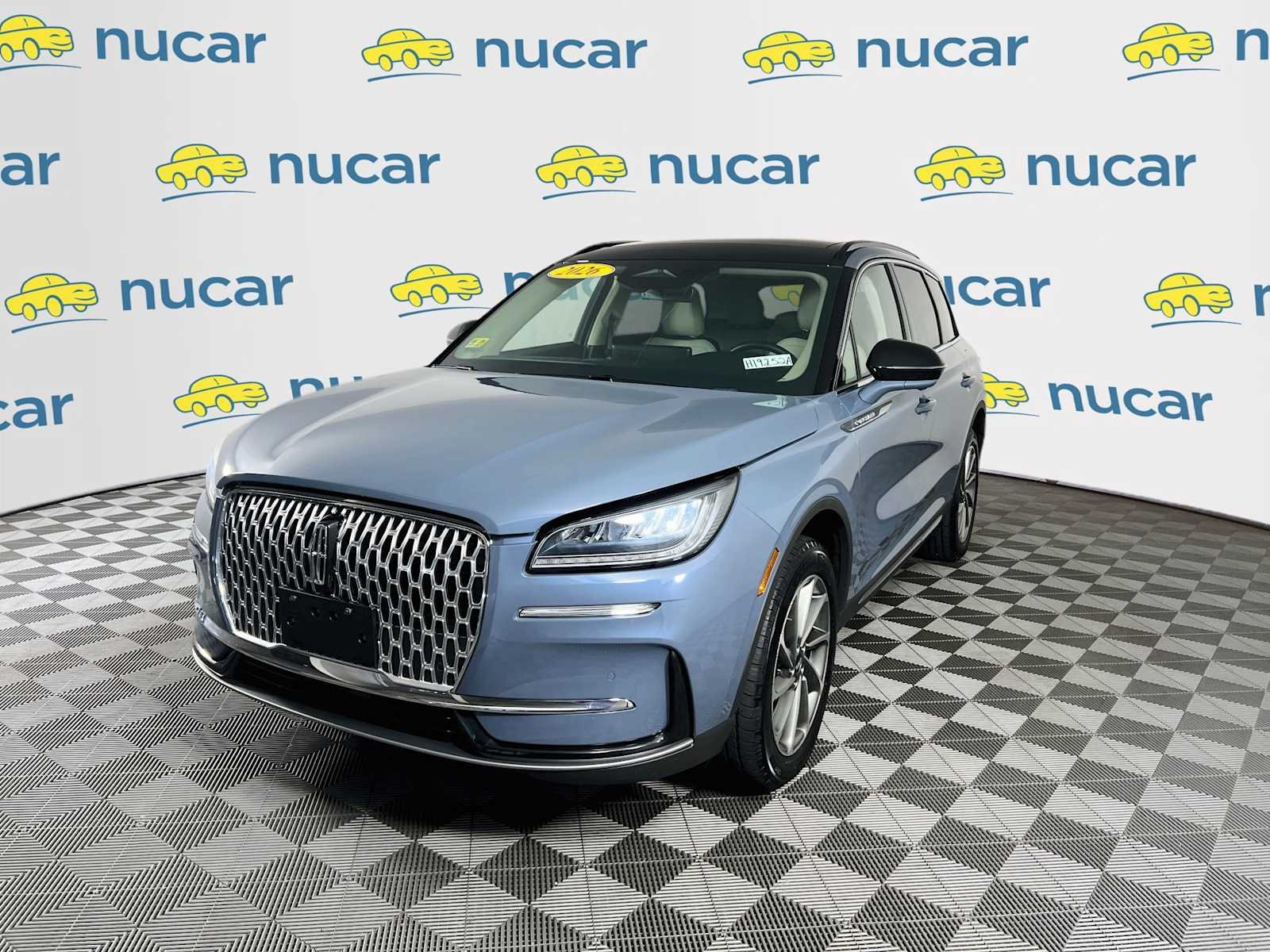 Used 2026 Whisper Blue Metallic Clearcoat Lincoln Premiere image 3