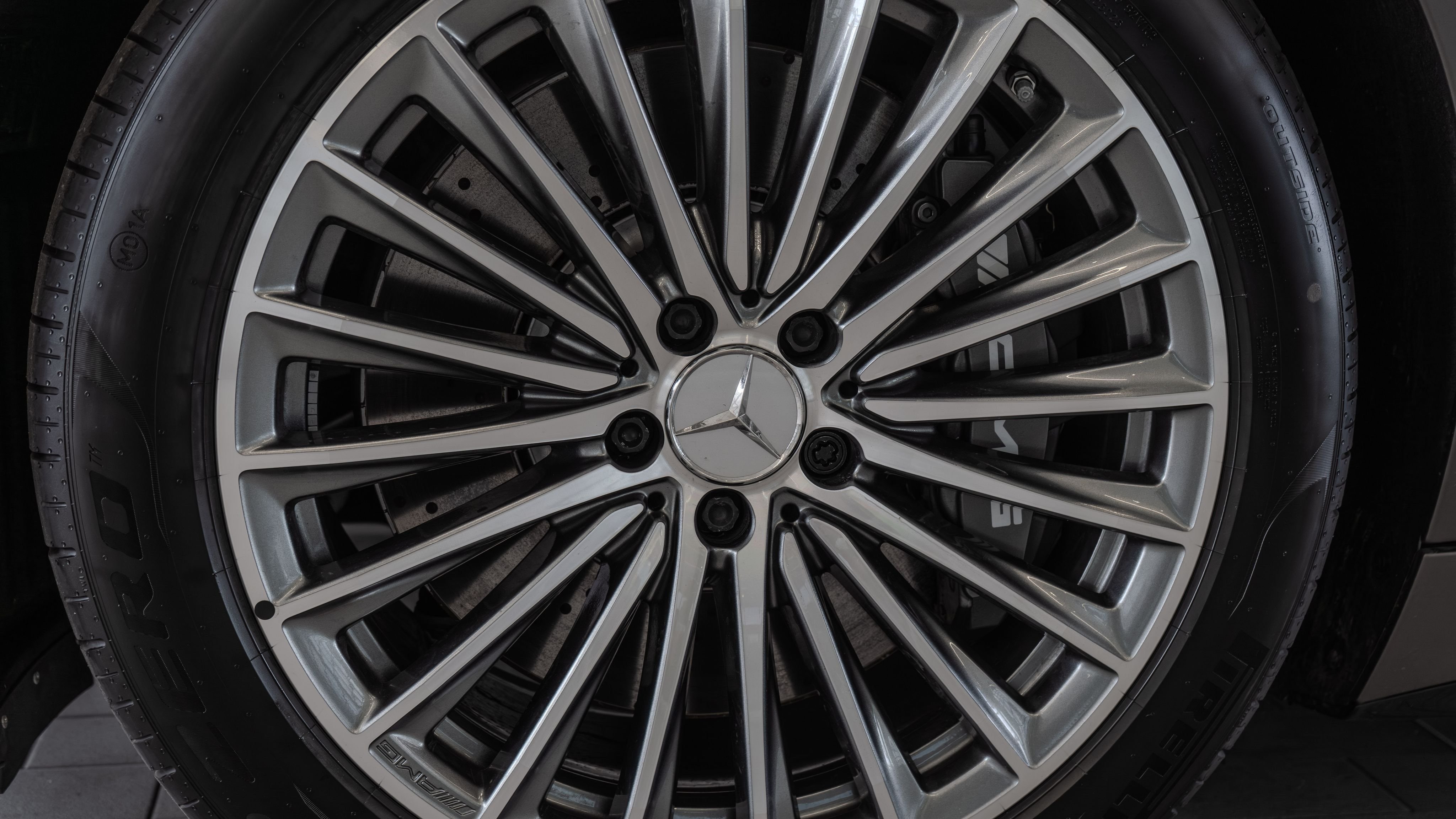 New 2026 Monza Grey Magno Mercedes-Benz SL 43 AMG® image 33