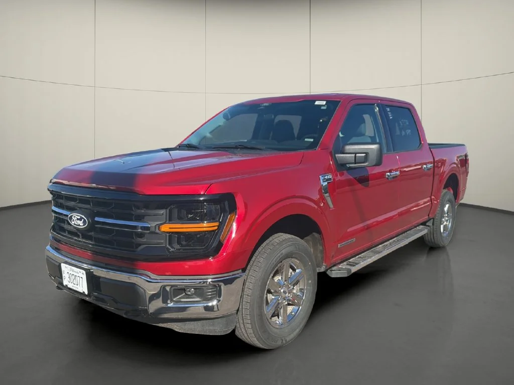 Used 2025 Red Ford XLT image 3