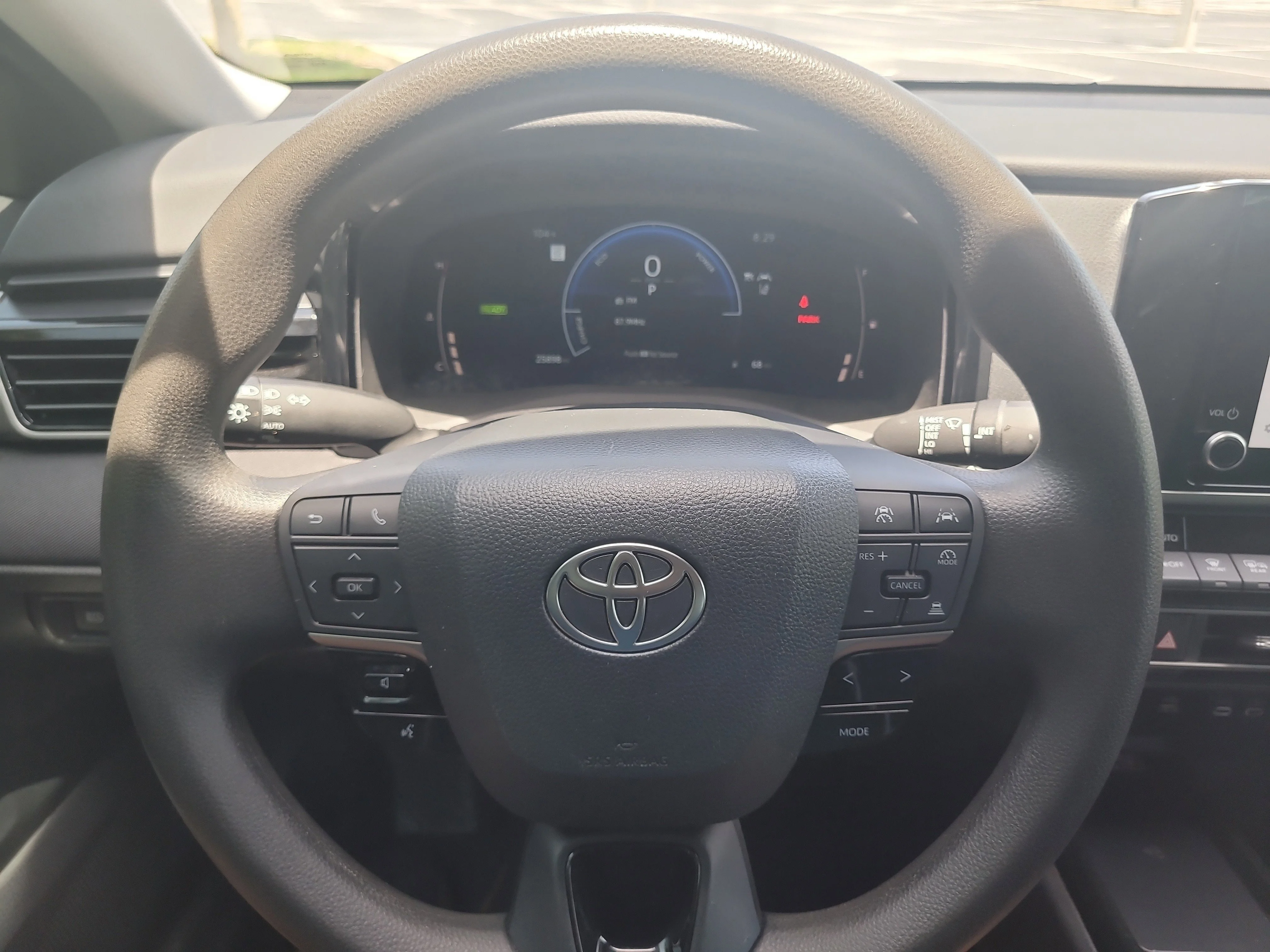 Certified Used 2025 Blue Toyota LE image 24