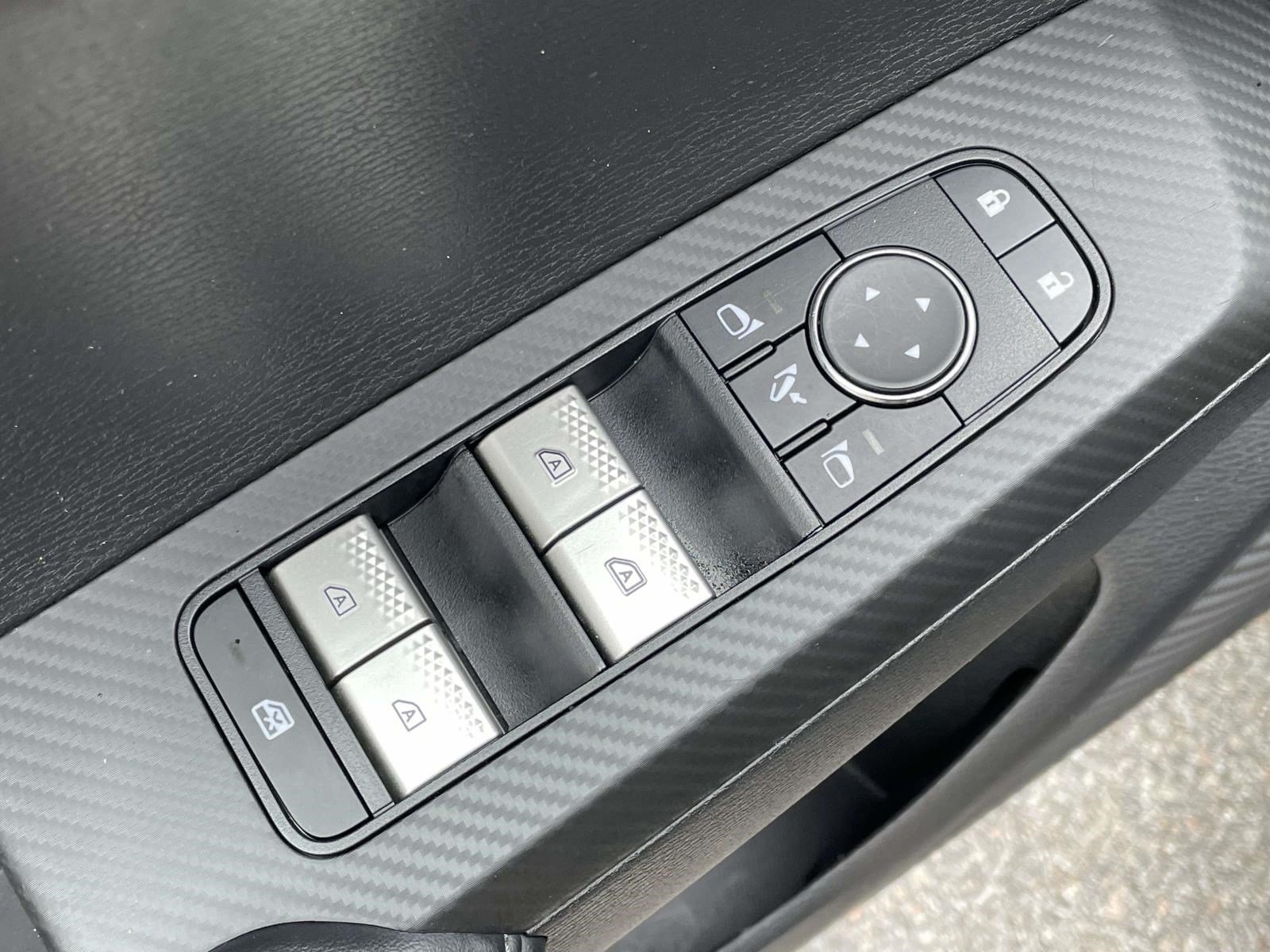 Used 2025 Graphite Gray Mitsubishi SE image 17