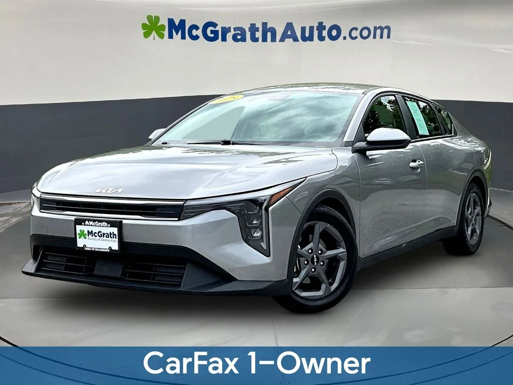 2025 Kia K4 LXS - Photo 3