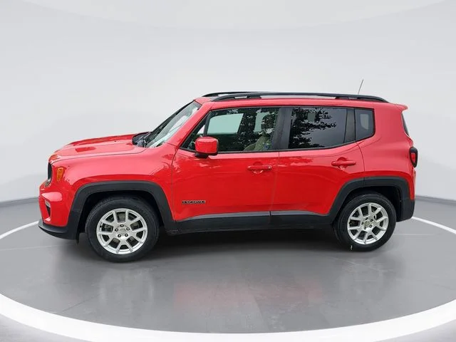 Used 2019 Red Jeep Latitude image 2