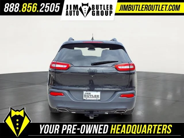 Used 2016  Jeep Altitude image 17