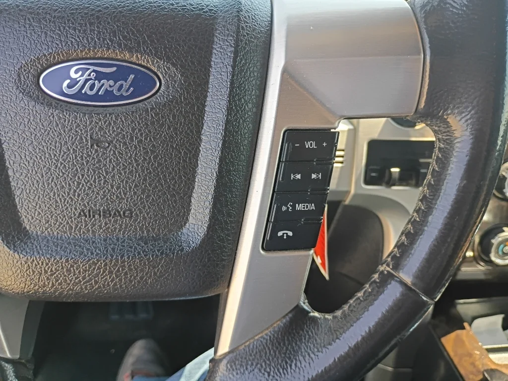 Used 2013 Tuxedo Black Metallic Ford Platinum image 31
