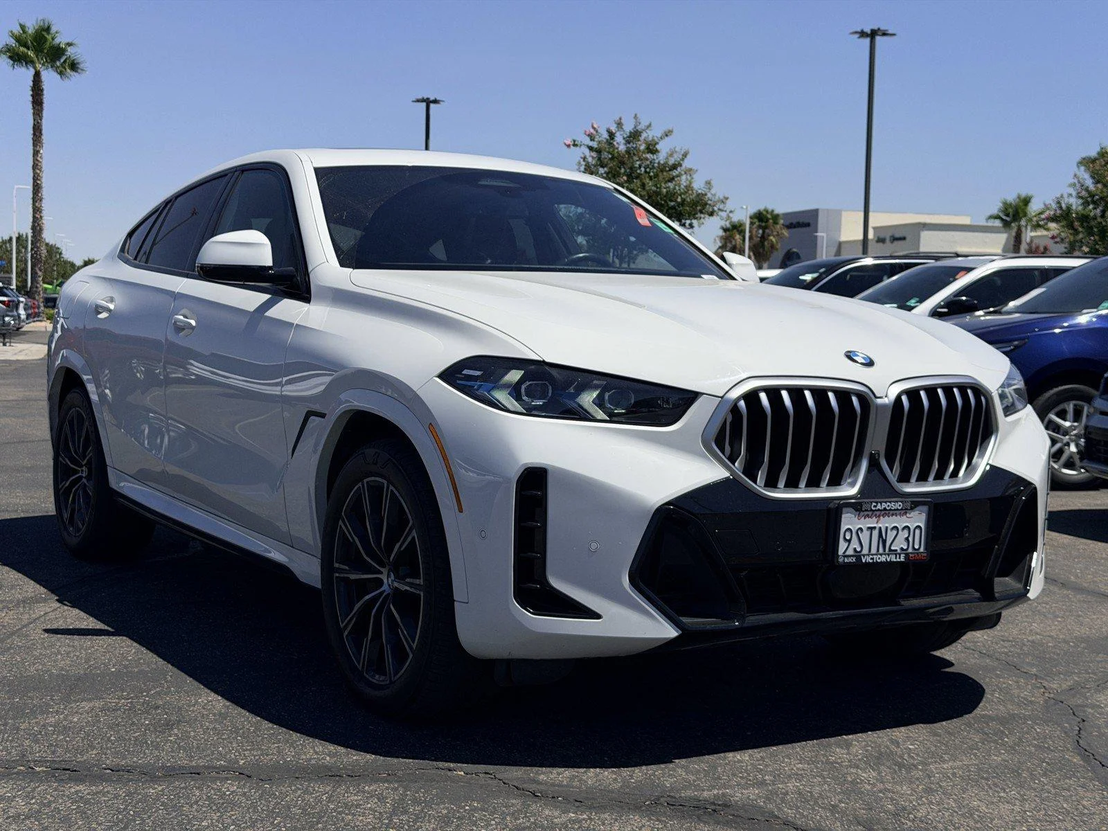 Used 2025  BMW xDrive40i image 1