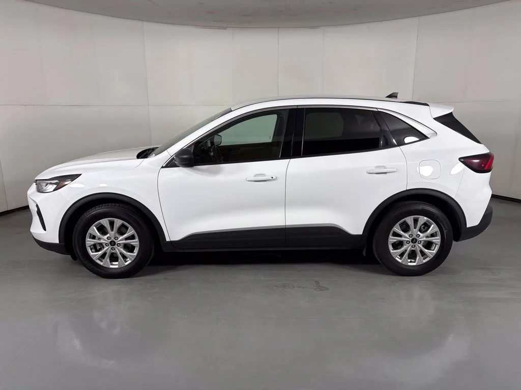 Used 2024 White Ford Active image 5