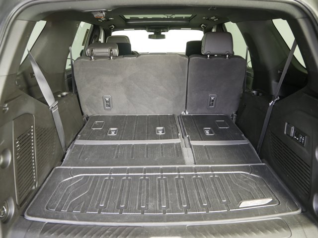 Used 2022 White Frost Tricoat GMC SLT w/ Luxury Pkg & Premium Pkg image 14