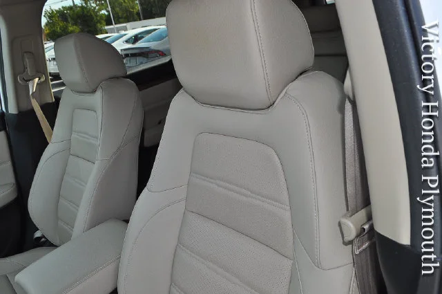 Used 2022 Platinum White Pearl Honda EX-L image 10