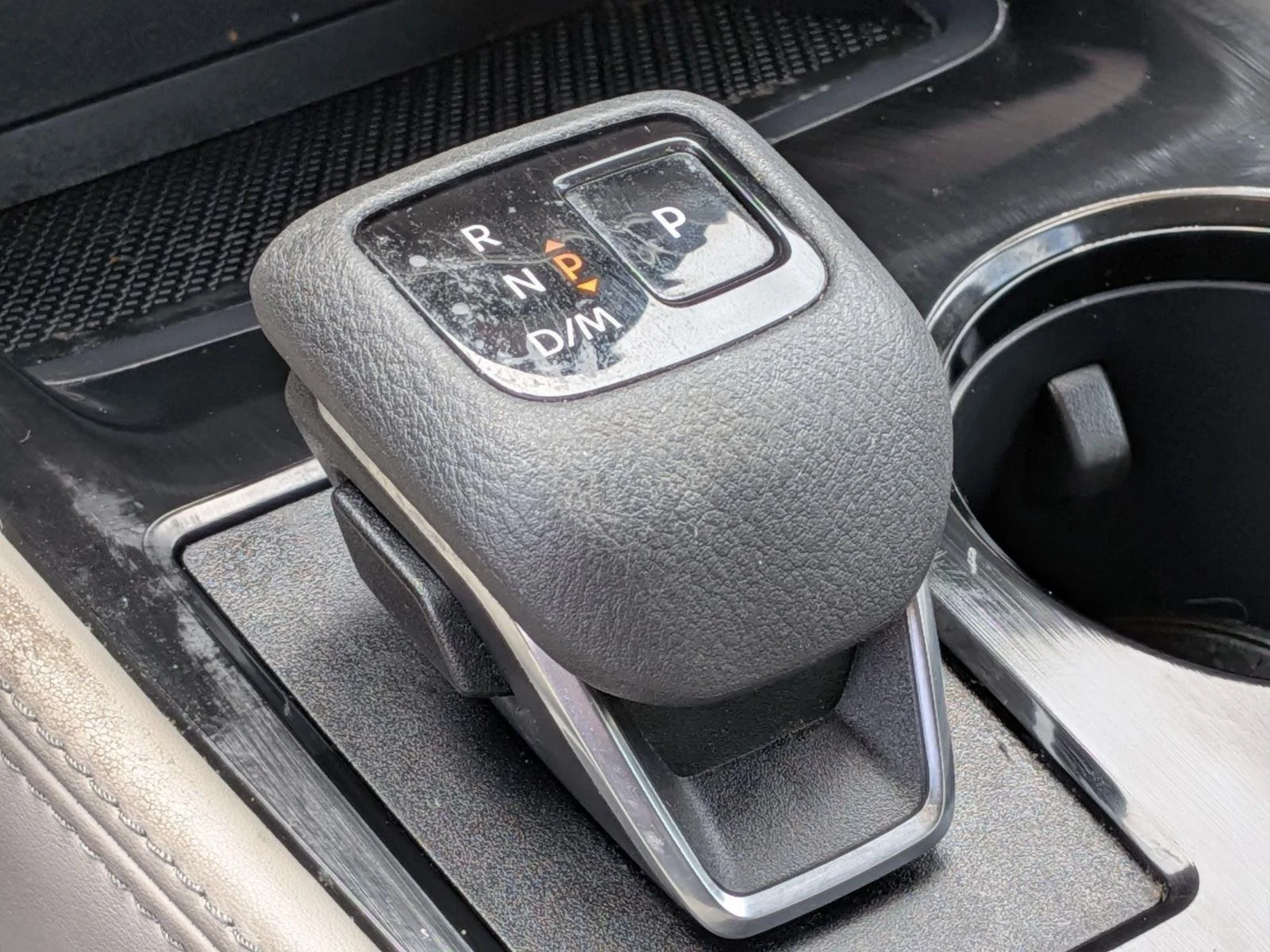 Used 2023 Pearl White Tricoat Nissan SL image 16