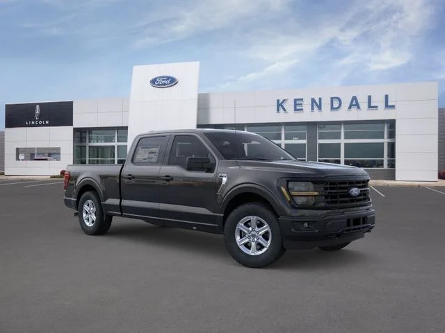 New 2026 Black Ford XLT image 7