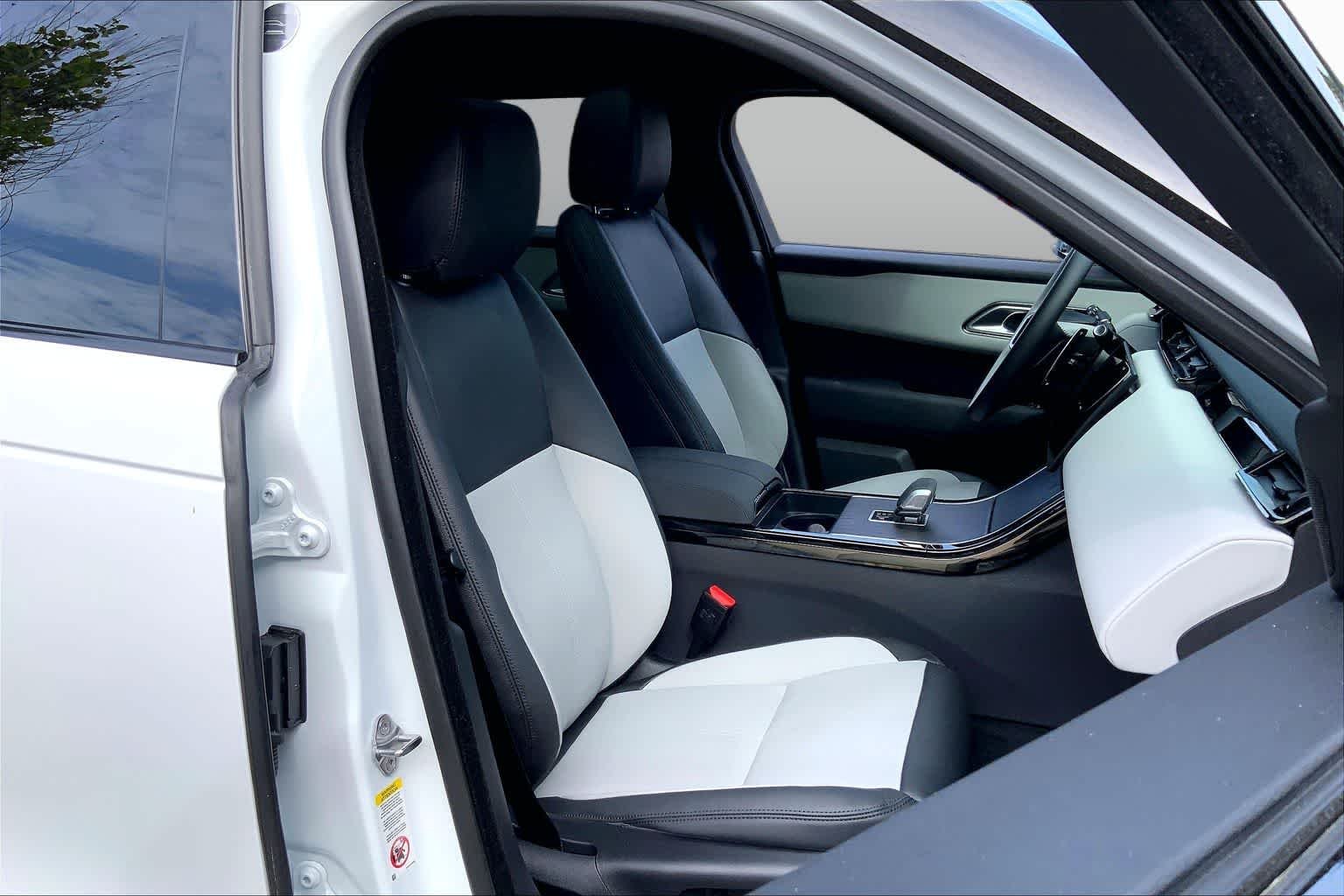 Used 2026 Fuji White Land Rover S image 8