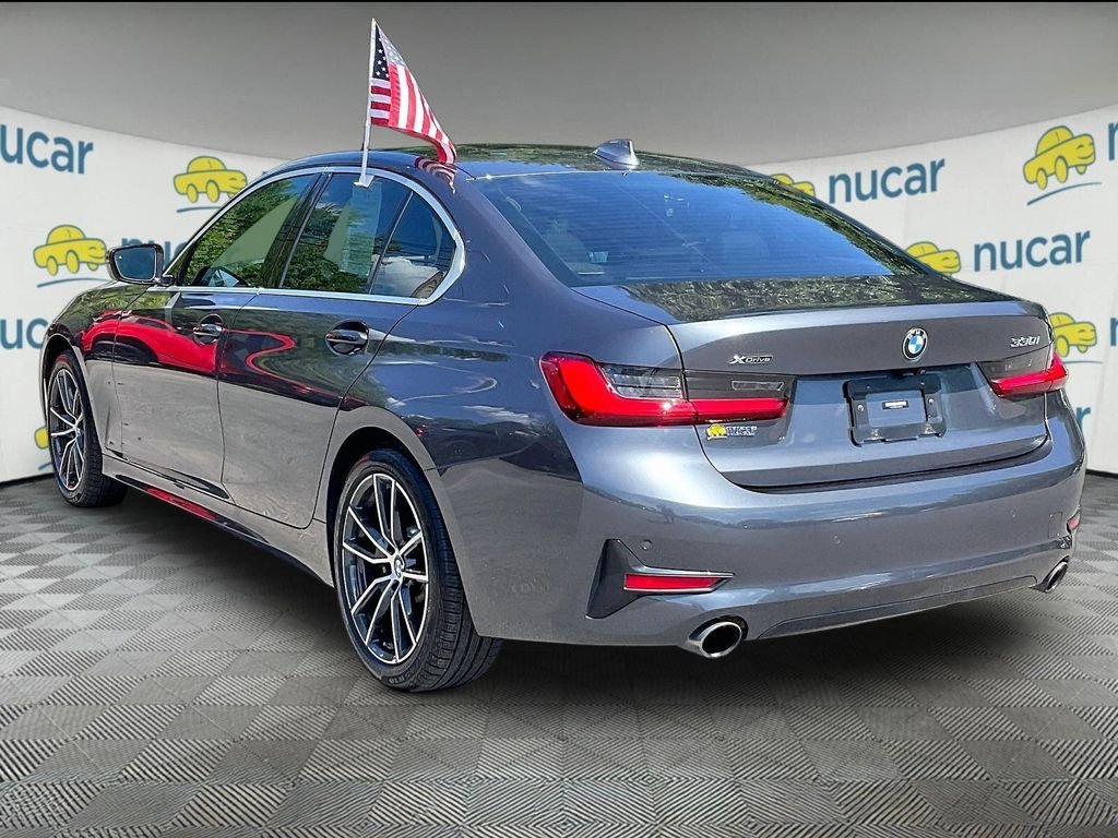 Used 2021 Gray BMW 330i xDrive image 4