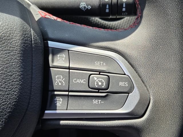 Used 2024 Silver Jeep Trailhawk image 25