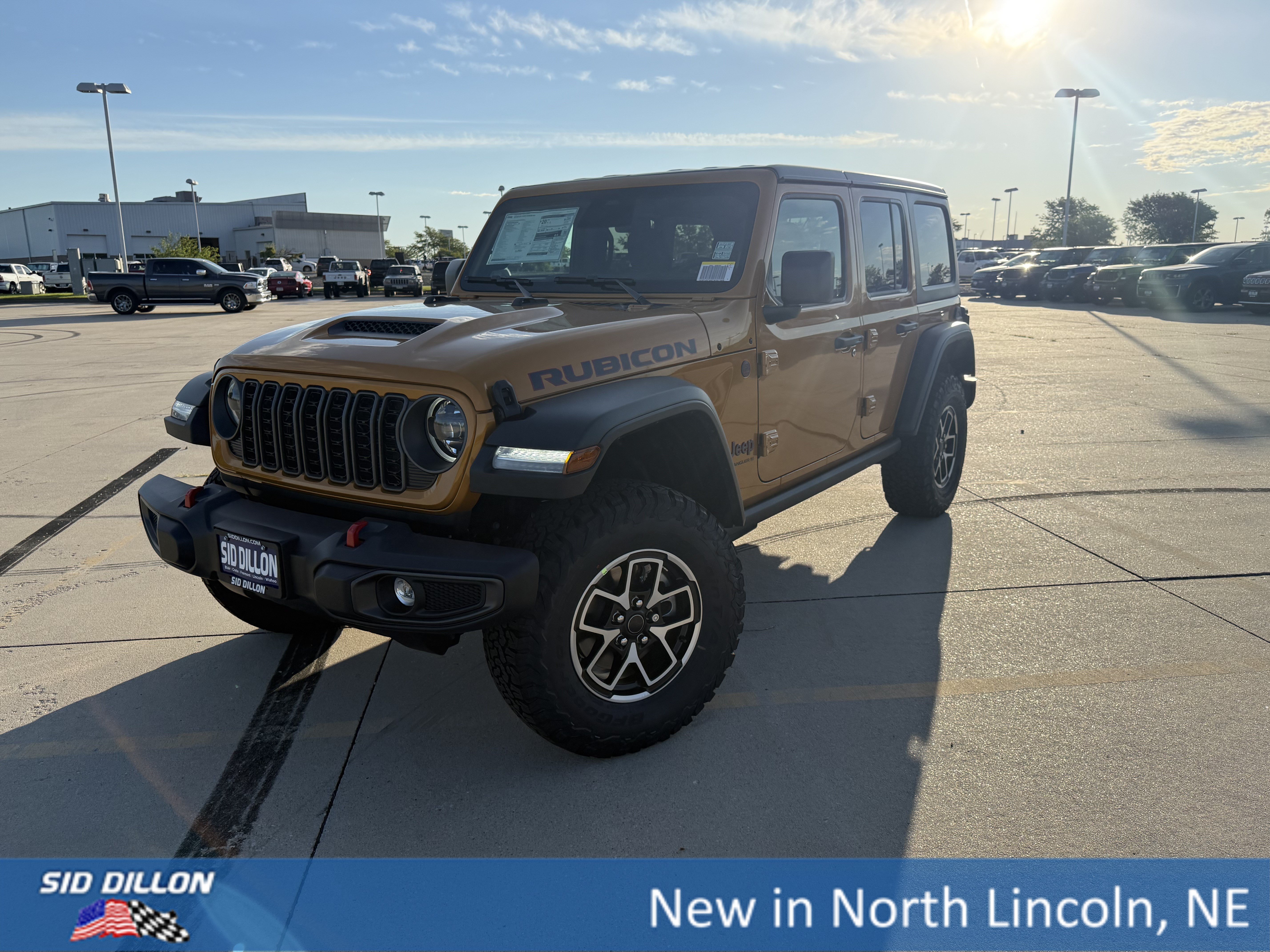 New 2026 Goldilocks Exterior Paint Jeep 4-Door Rubicon 4x4 image 1