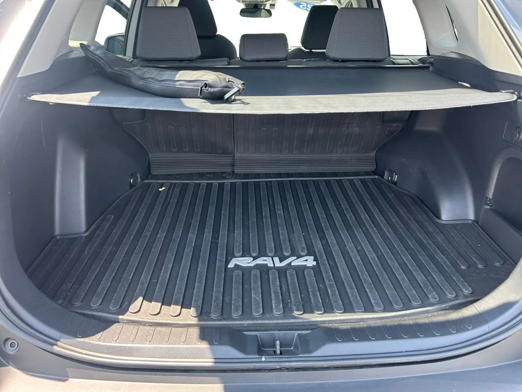 Used 2025 Silver Toyota XLE image 13