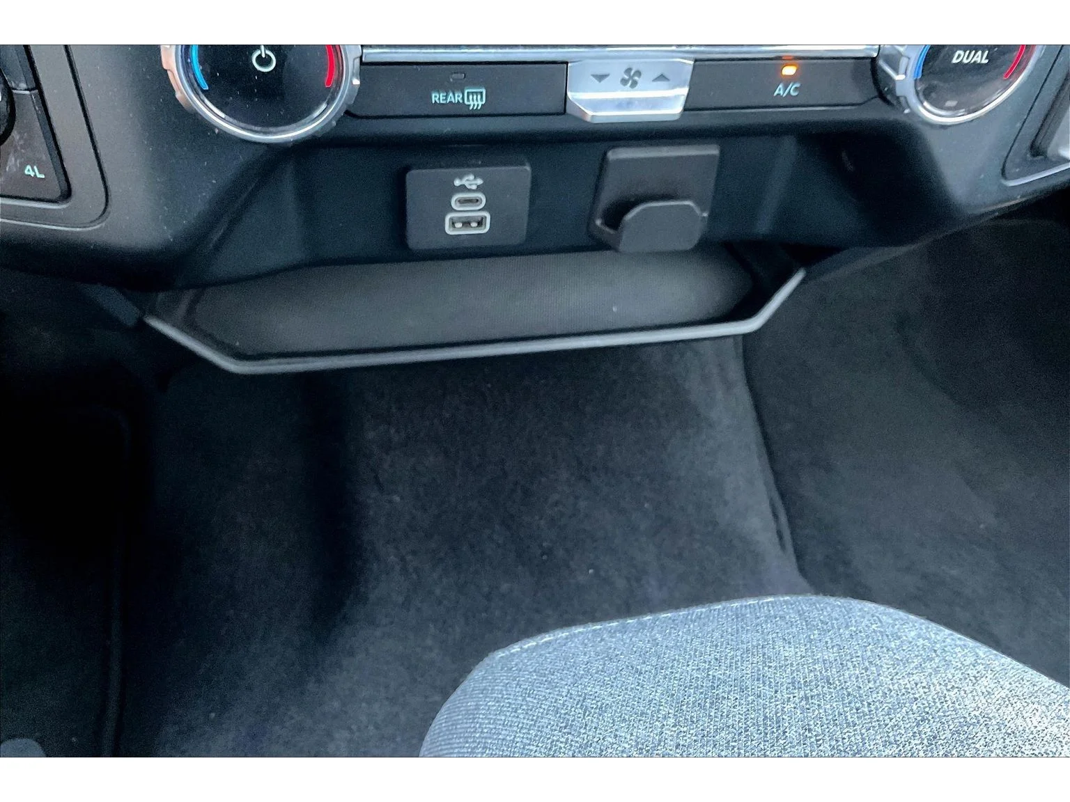 Used 2025  Ford XLT image 22