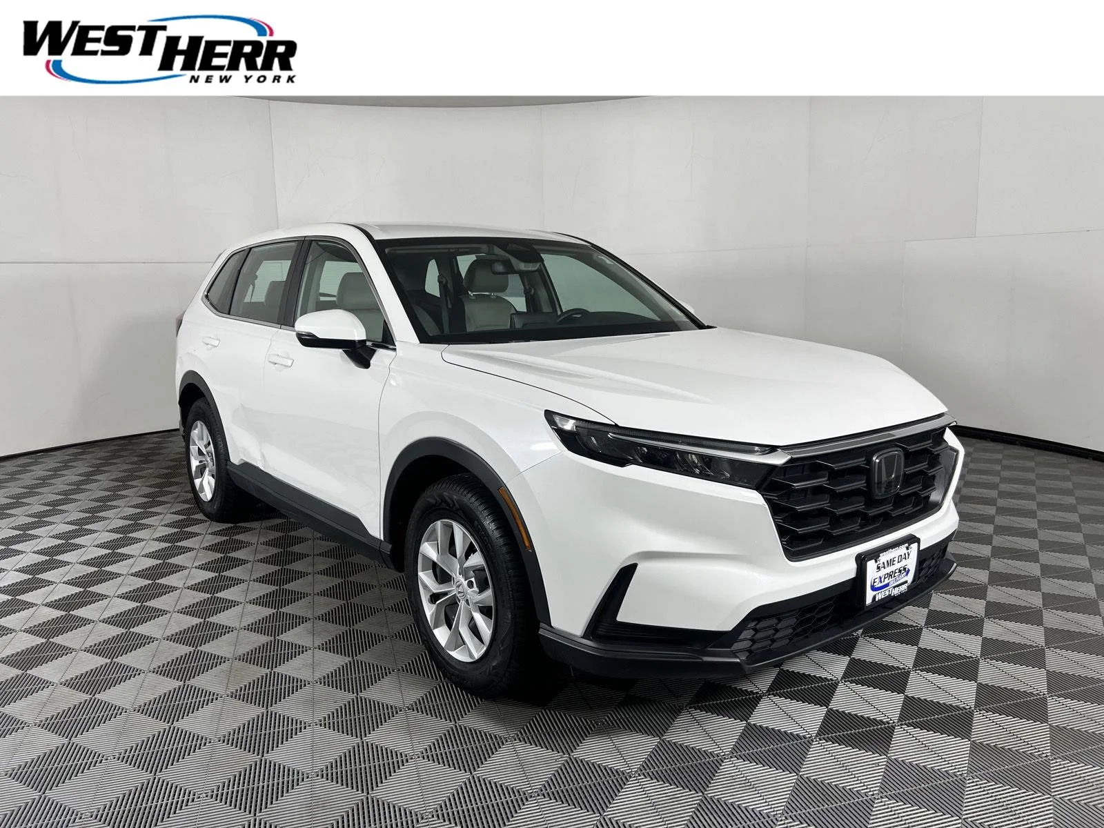 Used 2023 Platinum White Pearl Honda LX image 1