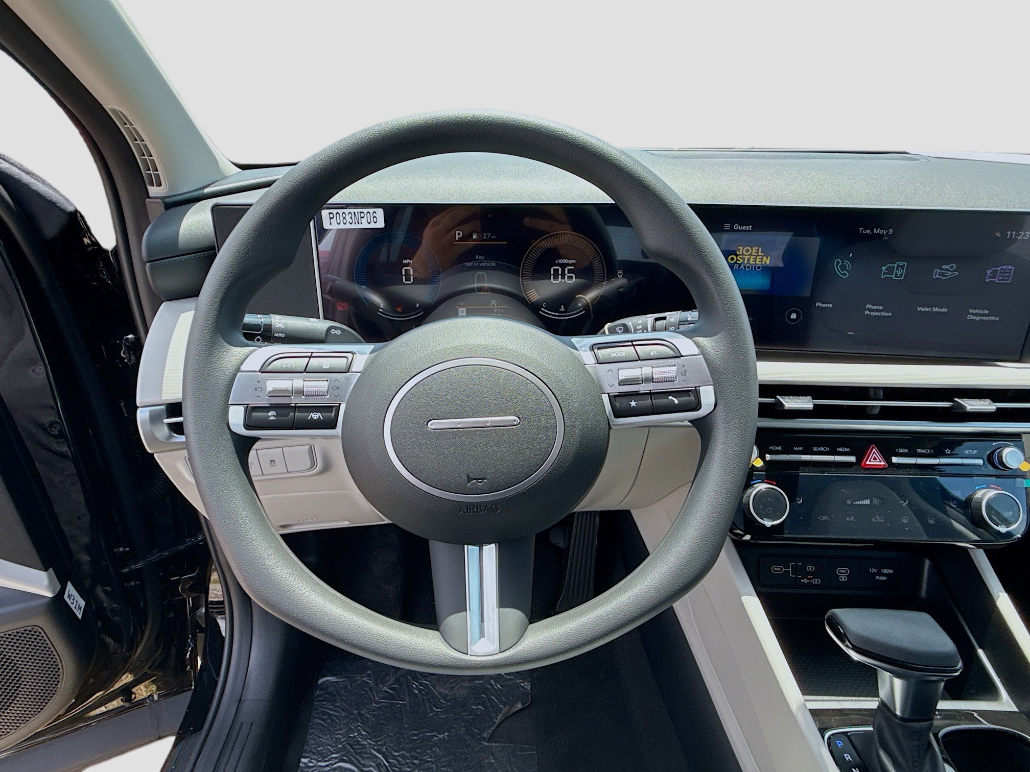 New 2026 Phantom Black Hyundai SEL FWD image 33
