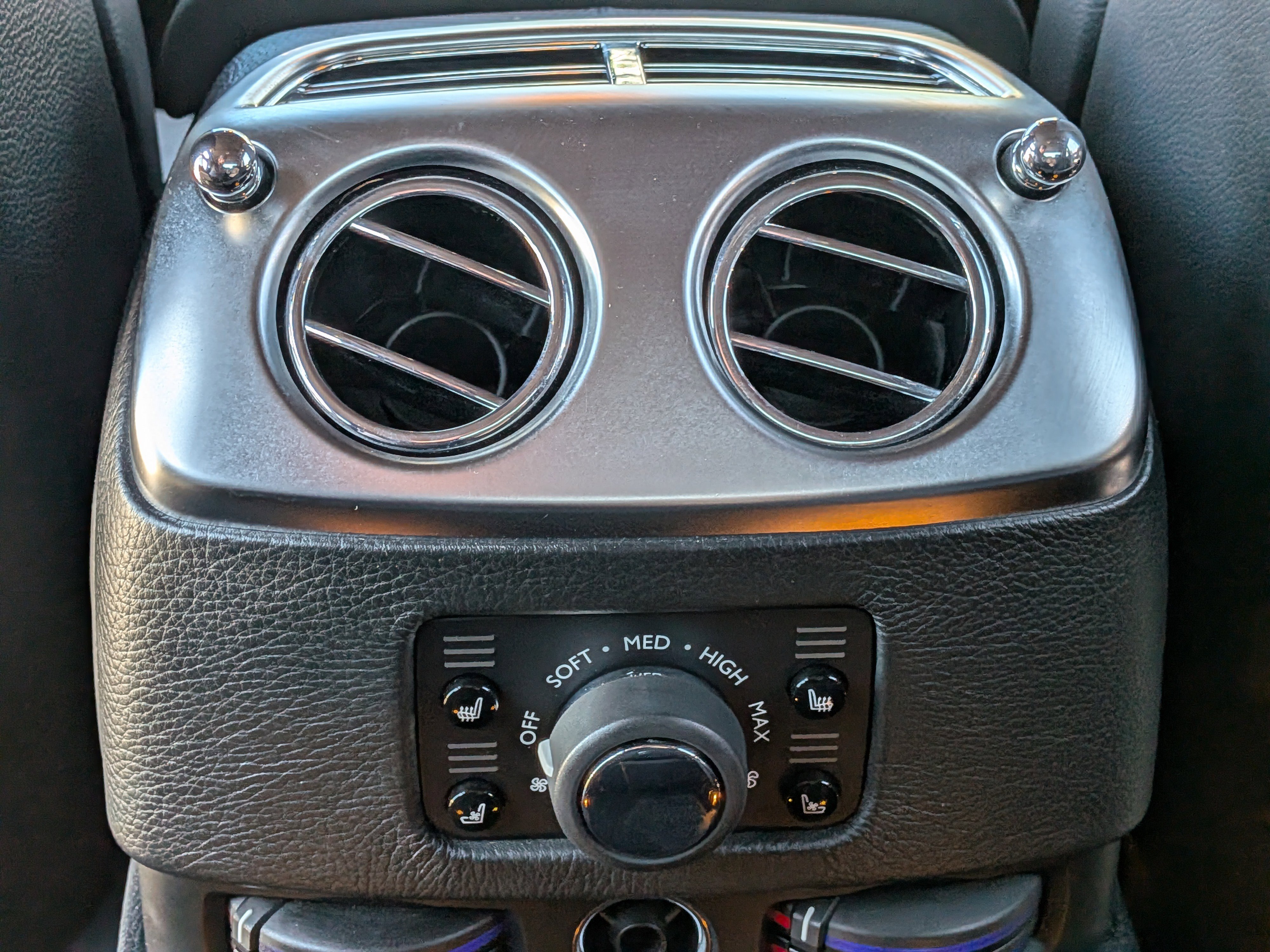 Used 2013 Moonstone Pearl Rolls-Royce Base image 17
