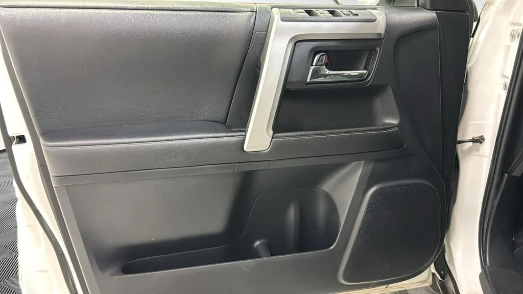 2014 Toyota 4Runner SR5 - Photo 16