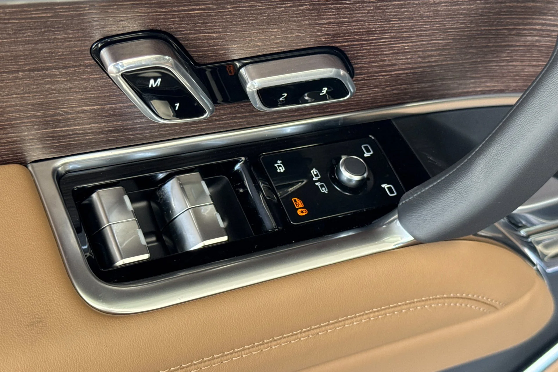 New 2026  Land Rover SE image 15