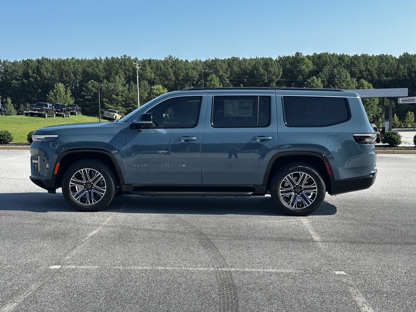 New 2026 Steel Blue Exterior Paint Jeep  image 5