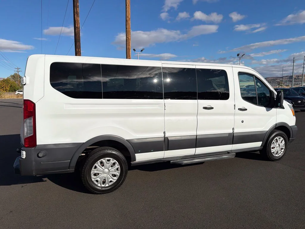 Used 2015 White Ford XLT image 4