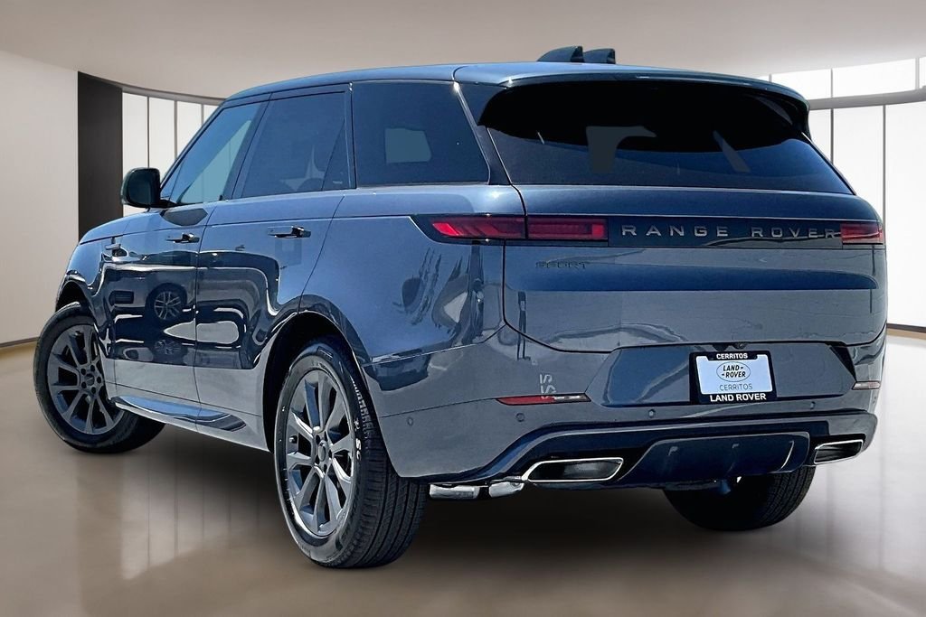 New 2026 VARESINE BLUE Land Rover Dynamic SE image 3