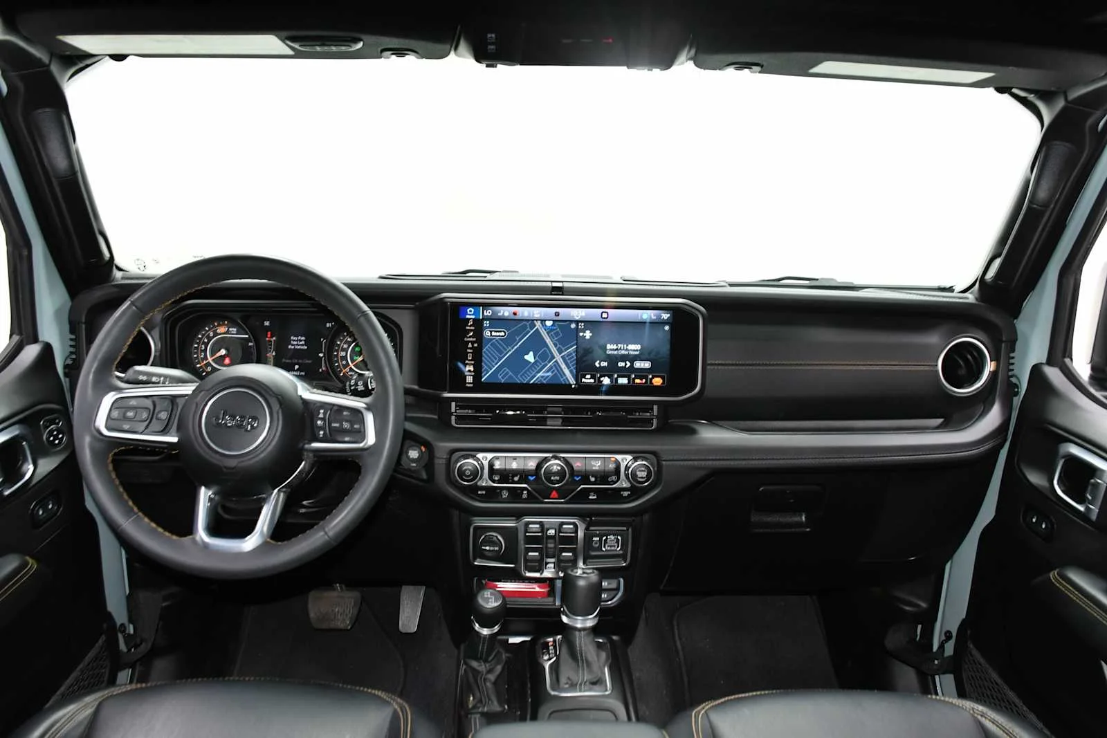 Used 2024 Earl Clearcoat Jeep Sahara image 17