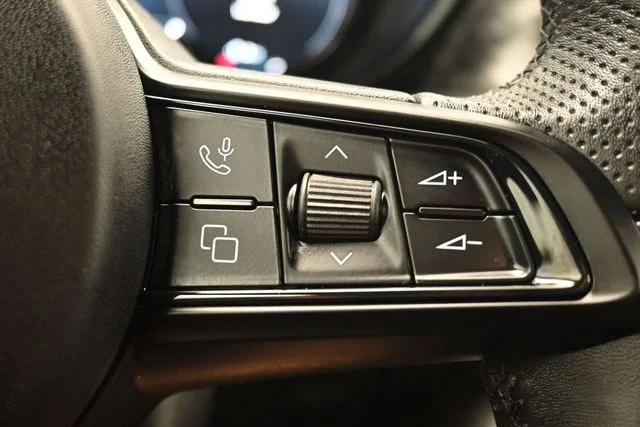 Used 2024 Silver Alfa Romeo Ti image 19