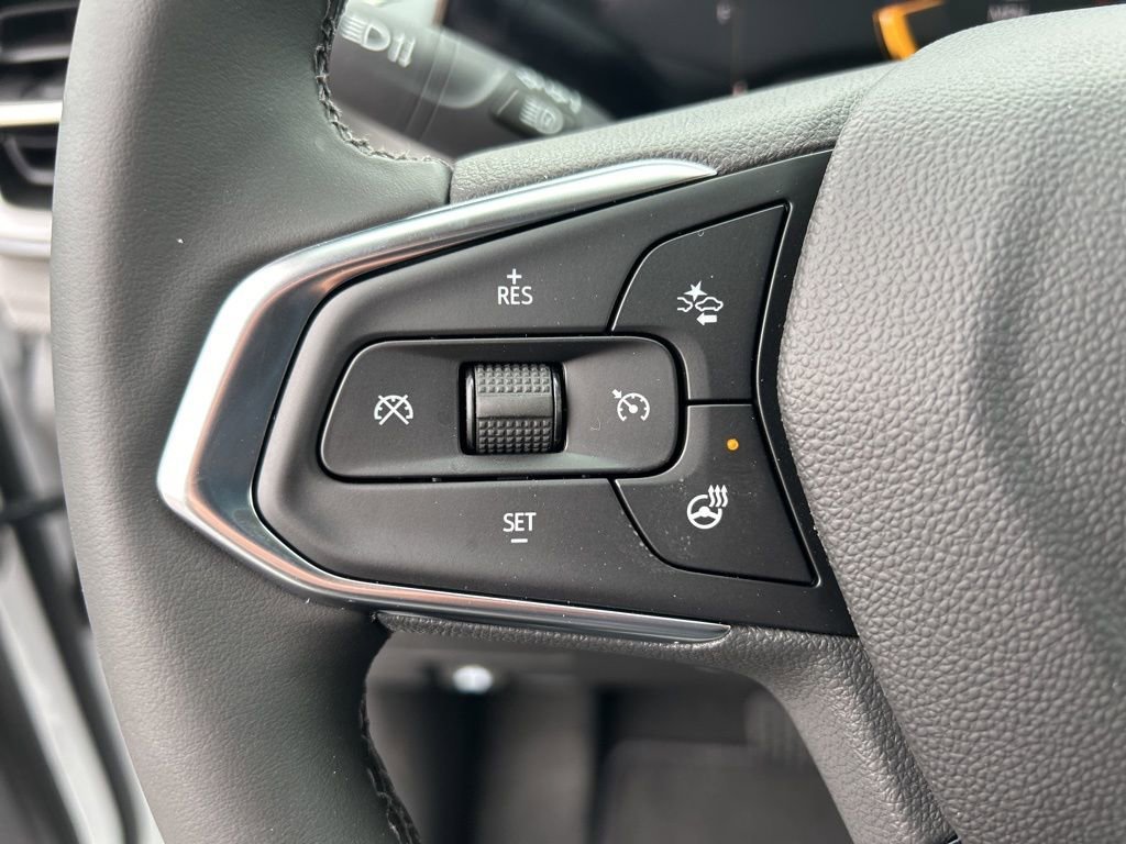 New 2026 Summit White Chevrolet LT image 24