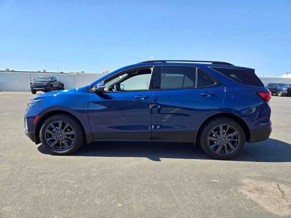 Used 2022 Blue Glow Metallic Chevrolet RS image 3