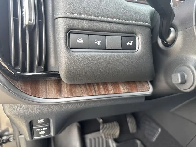 Used 2025 Gray Nissan SL image 27
