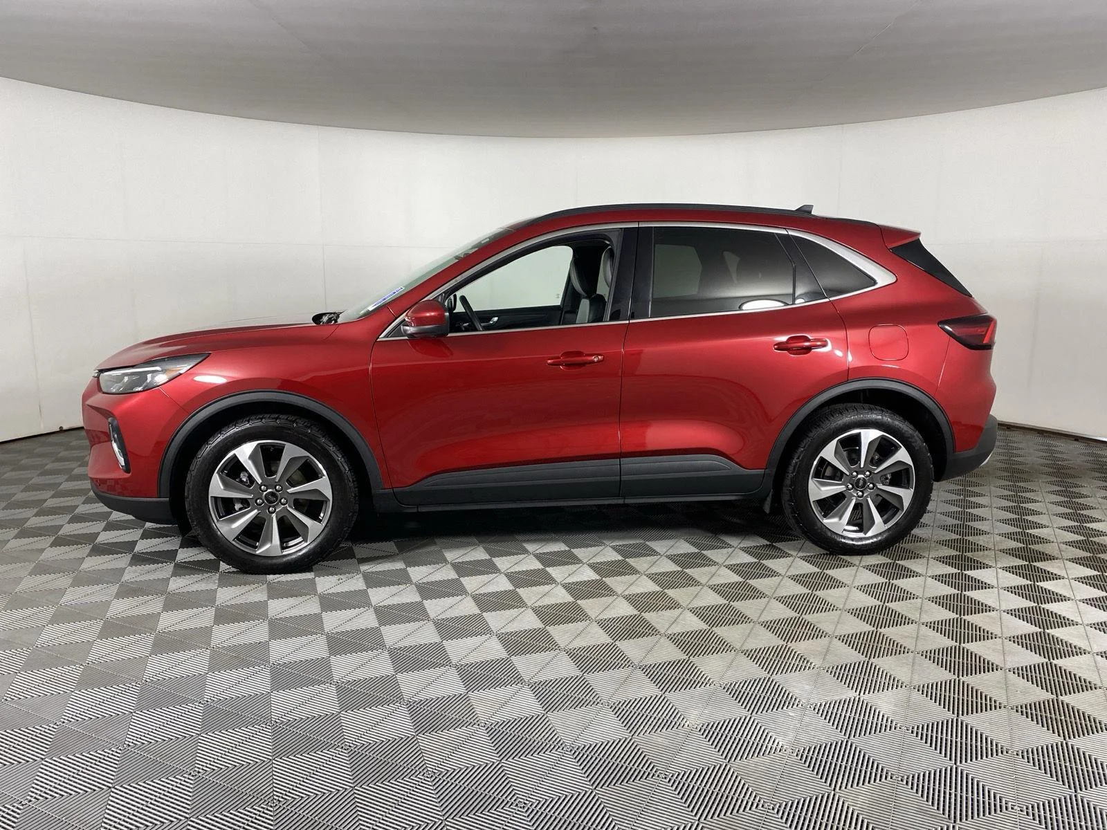 Used 2023 Rapid Red Metallic Tinted Clearcoat Ford Platinum image 14