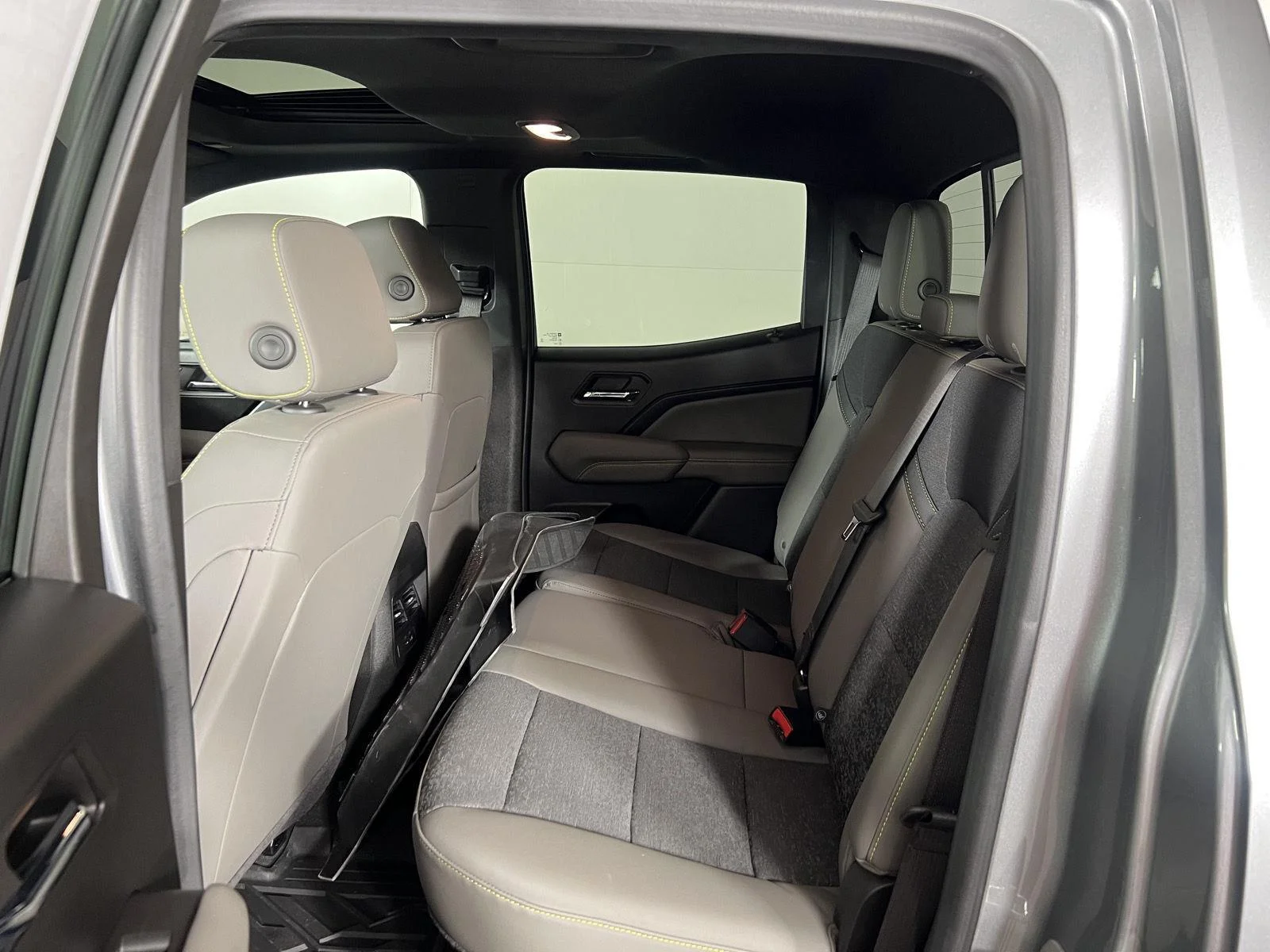 Used 2024 Sterling Gray Metallic Chevrolet ZR2 image 33