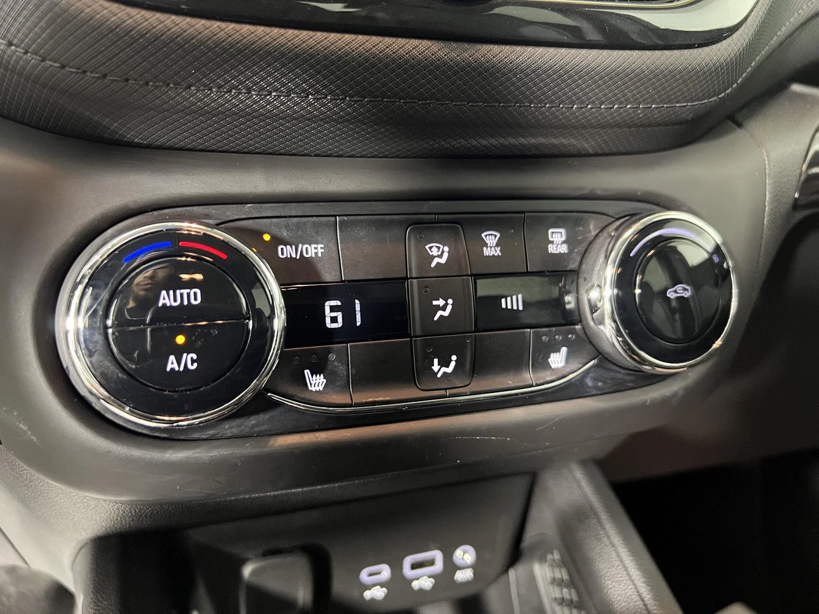 Used 2023 Summit White Chevrolet LT image 24
