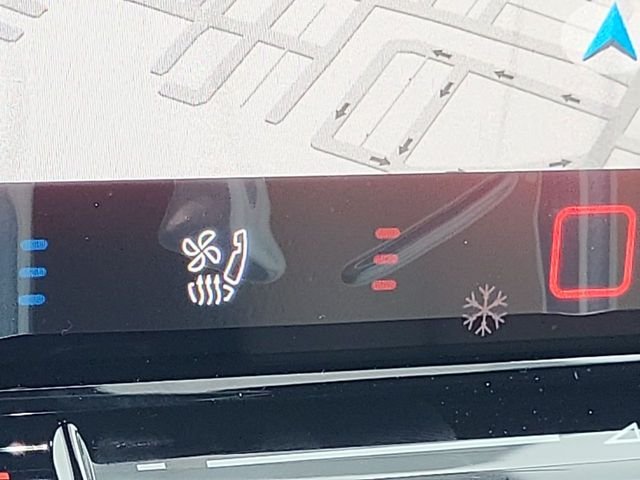 New 2025 White/off-white Volkswagen Pro S image 26