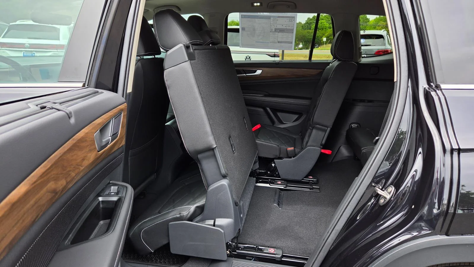 New 2026 Deep Black Pearl Volkswagen 2.0T SE w/Technology image 46