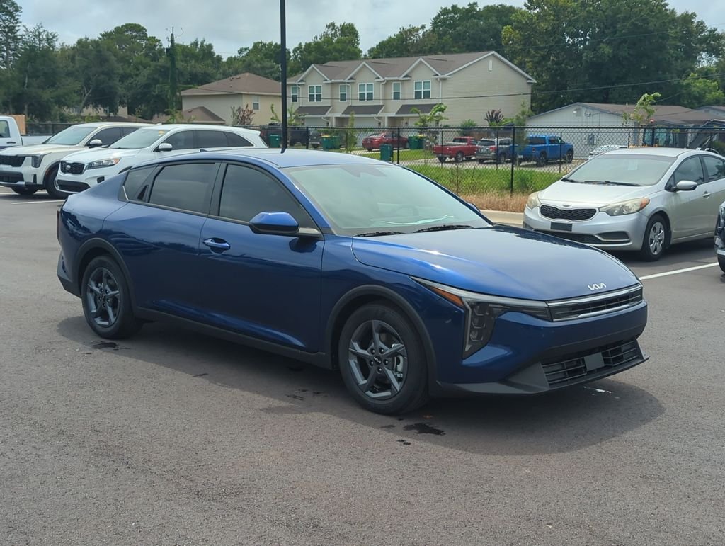 New 2026 Deep Sea Blue Kia LXS image 9